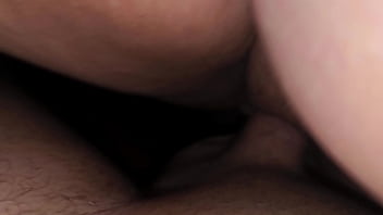 POV istri Arab merekam perselingkuhan dengan teman-teman dan menerima creampie di memeknya