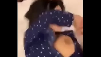 Wanita Tiongkok digoyang
