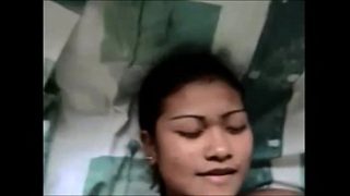 Tetesan Sperma Panas Menghujani Wajah, Genggaman Asia Mengocok Batang Besar Hingga Muncrat Deras
