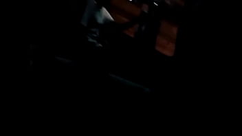 Malam Pertama di Dalam Bus yang Berguncang
