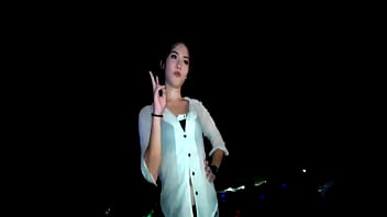 Gadis Coyote Thailand yang Menggoda dan Menggairahkan