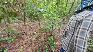 Warga Desa Thailand Amatir Bercinta di Hutan Publik 4K 18