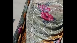 Panasnya Bokong Menggoda dalam Balutan Saree