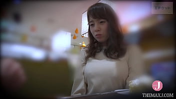 Sakura dan Mari, 22 Tahun, Sales Pakaian di Chiba, Jepang – Pengenalan Panas