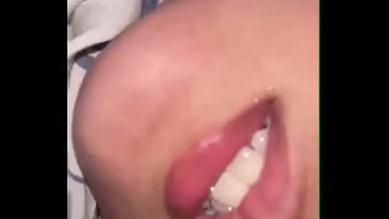 Tante kesepian minta pijat plus plus, badannya pegel dan butuh sentuhan hangat