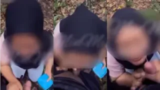 Gadis Berhijab Disuruh Mengulum Kontol di Tempat Terbuka