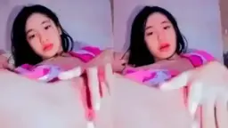 Gadis Kecil yang Masih Perawan dan Menggoda