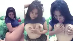 Live Barbar Gea Bocah Toge Berkacamata yang Bikin Bergairah