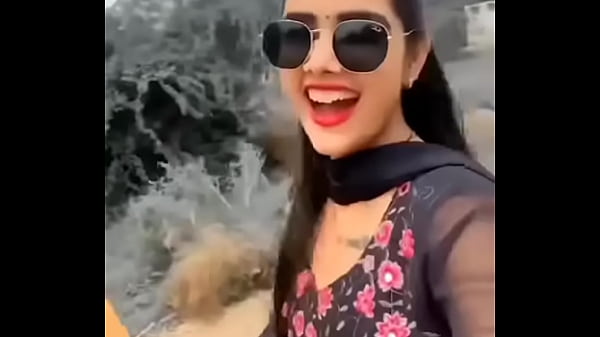 Susu montok bhabhi desi naik turun menggoda