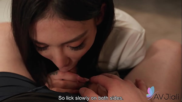 Chetty, gadis kantoran Tiongkok yang seksi, bergairah dalam aksi bercinta panas dengan pria idamannya.