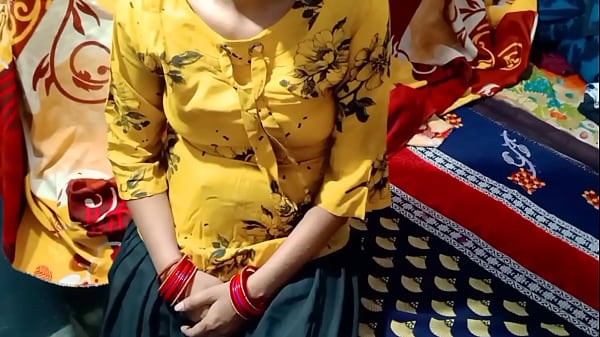 Adik Tiri India Digoyang di Kamar Sama Kakak Tiri