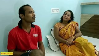 Istri India ditukar dengan tukang cuci miskin!! Adegan panas seri web Hindi: video lengkap