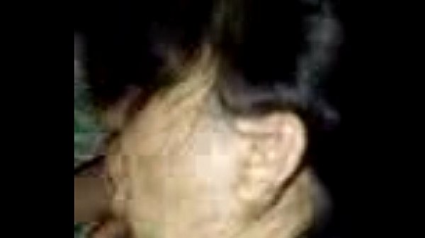 Pasangan seksi India modern saling memuaskan dengan mulut