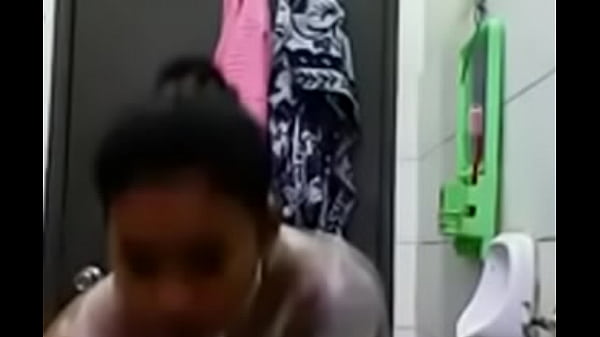 Pamer Tubuh Seksi di Indonesia, Bikin Mata Melotot!