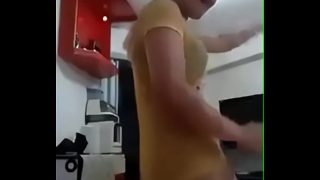 Gadis panas dari Indonesia yang bikin ngiler