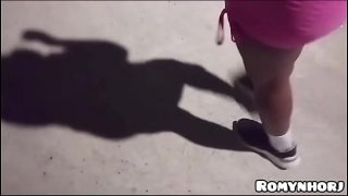 MELAKUKAN JALAN-JALAN DI JALAN RIO DE JANEIRO, SI BESAR AKHIRNYA MASUK KE RUMAH WANITA TAK DIKENAL, MENIDURINYA TANPA PELINDUNG DAN MEMUATKAN SEMUA DALAM-DALAM