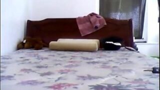 Pelacur genit digeber kliennya dalam video panas Tamil