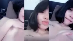 VCS Kak Effy di MangoLive Sambil Meremas Payudaranya yang Menggairahkan