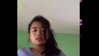 Gadis India panas digoyang habis-habisan di ranjang sendiri