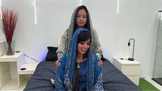 Menggila dalam Tiga Serangkai dengan Dua Arab Berpayudara Besar dan Memek Ketat – Aaliyah Yasin dan Jade Presley