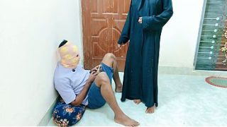 Goyang ibu tiriku sampai teriak dalam adegan panas buatan sendiri