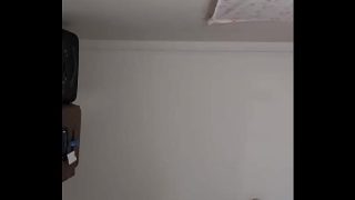 Kudengar kau sedang bergairah, aku segera datang untuk memuaskanmu!