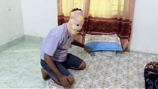 Video panas bhabhi desi menggoda, adegan ranjang seru dan sensual