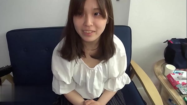 Gadis Asia Menggoda yang Tak Tahan Rasa Gatal