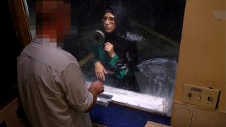 Arab Wanita Putus Asa Beraksi di Motel Kelam Demi Uang