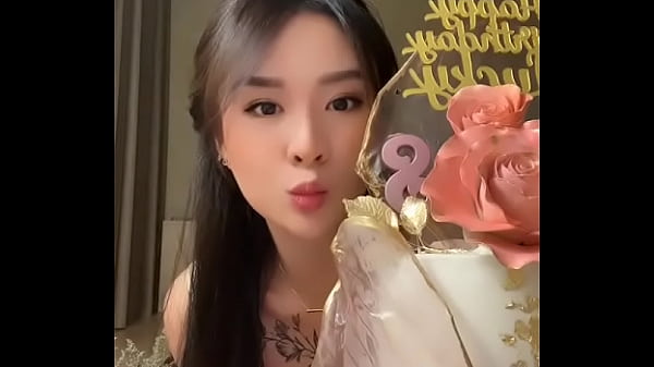 Bocoran Payudara Tiktoker China yang Menggoda