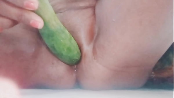 Gadis India yang Menggoda dan Penuh Gairah