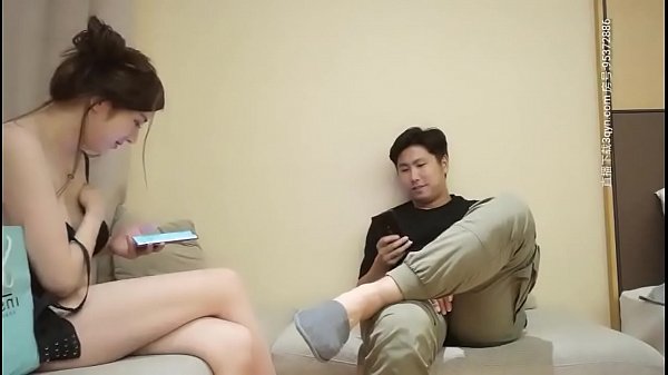 Tubuh Seksi Gadis Tiongkok yang Menggoda
