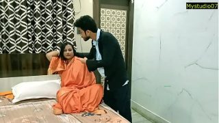 Ibu Mertua Desi Digoyang Keras Menantu Laki-laki! Adegan Ranjang Panas dengan Suara Erang yang Bikin Ketagihan