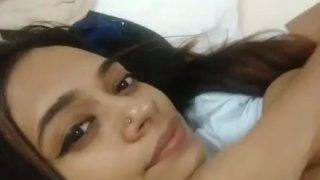 Foto telanjang diri model pelacur asal Sri Lanka