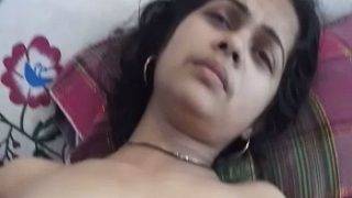 Video ngentot memek berbulu lebat