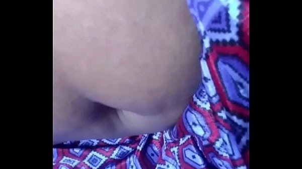 Pusar ranum bibi Desi yang menggoda