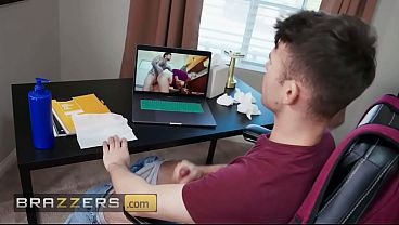 Jauhkan Dirimu dari Teman Sekamarku yang Gila Seks, Jazz Sang Kuda Jantan / Brazzers / Masukkan Kode XVPROMO di Situs Resmi untuk Diskon