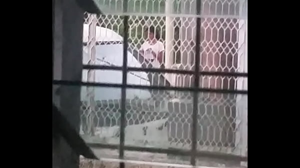 Tetangga Cewek Desi Langsing Ketahuan Lagi Ngentot