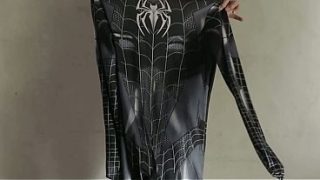 NGENTOT COSPLAYER SPIDERMAN HITAM SAMPAI CROT BERKALI-KALI DI DALAM MEMEKNYA – FILM PANAS INDONESIA