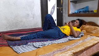 Pasangan Tamil India 18 Tahun Bercinta dengan Guru Seks Kurus yang Bergairah Memberi Cinta pada Pacarnya – Lengkap dalam Hindi