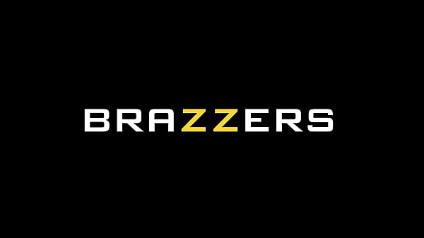 Andi James dan Bess Breast Menggoda Pacarku dengan Adegan Panas – Tonton Video Lengkapnya di Brazzers
