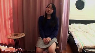 Gadis Jepang Menggoyang Kontol Pria