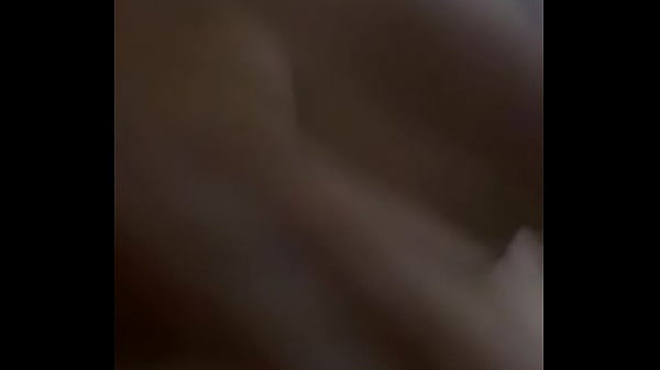 Istri Desi yang Menggoda dengan Suami