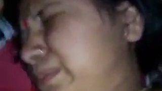 Bokong montok tante India yang menggoda