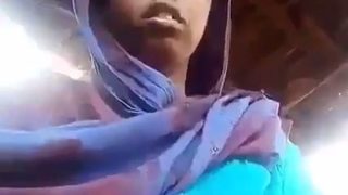 Video mesum gadis desa masturbasi sendiri