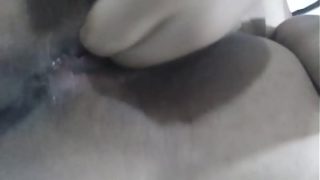 Ibu Muslim Arab Menggapai Puncak Kenikmatan di Webcam Langsung dengan Niqab, MILF MuslimWifeyX