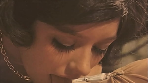 “Vintage Mothers: Kisah Erotis Rahasia Seorang Bangsawan Victoria”