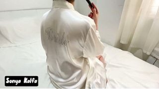 Gadis Arab Berpantat Montok Menggoda Ayah Tirinya