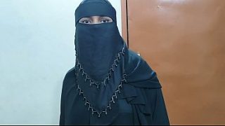 Videoku istri cantik berbaju hijab milik tuan India, ngewe di rumah sampai ketagihan.