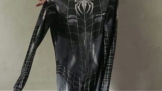 Bokep Indo paling hot, cosplayer Spiderman digenjot sampe basah kuyup kena pancut.
